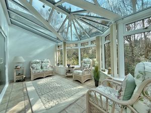 Photo 16- click for photo gallery